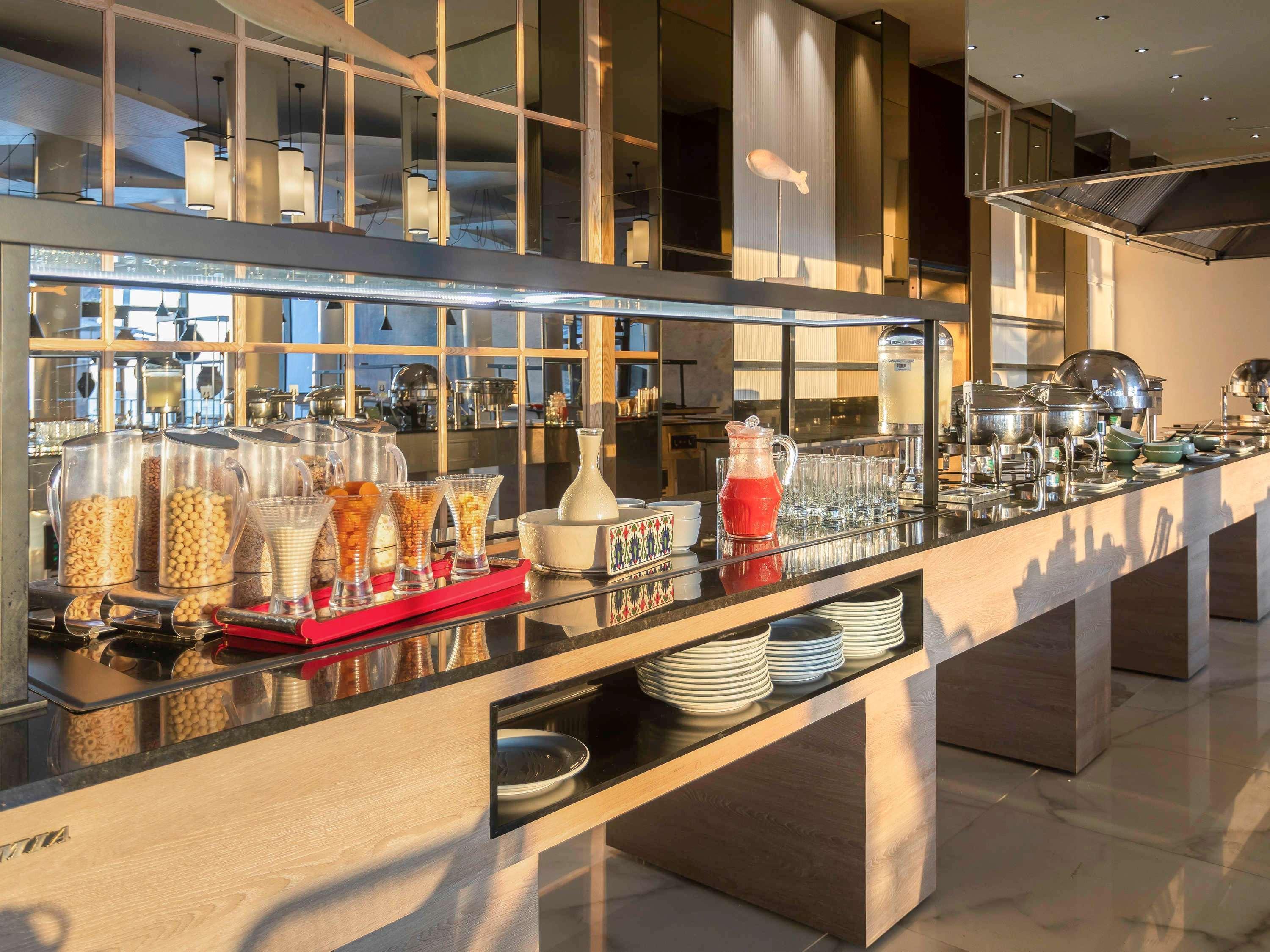 Moevenpick Hotel Gammarth Tunis Ла-Марса Экстерьер фото